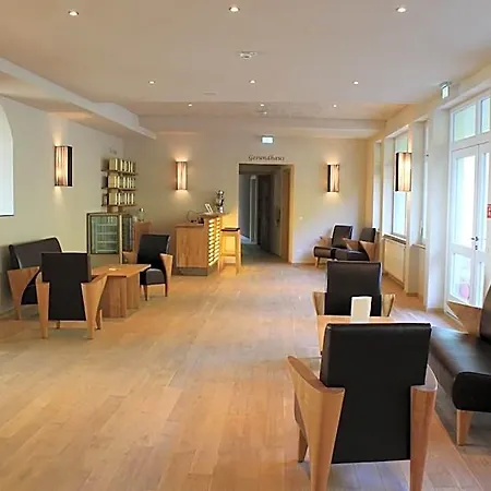 Gut Lilienfein - Gesundheitsoase Mit Naturheilzentrum Отель