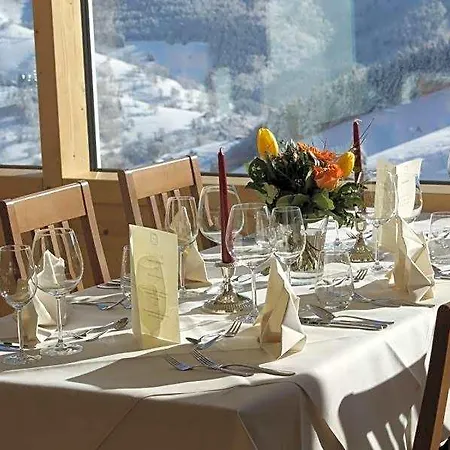 Gut Lilienfein - Gesundheitsoase Mit Naturheilzentrum Отель 4*
